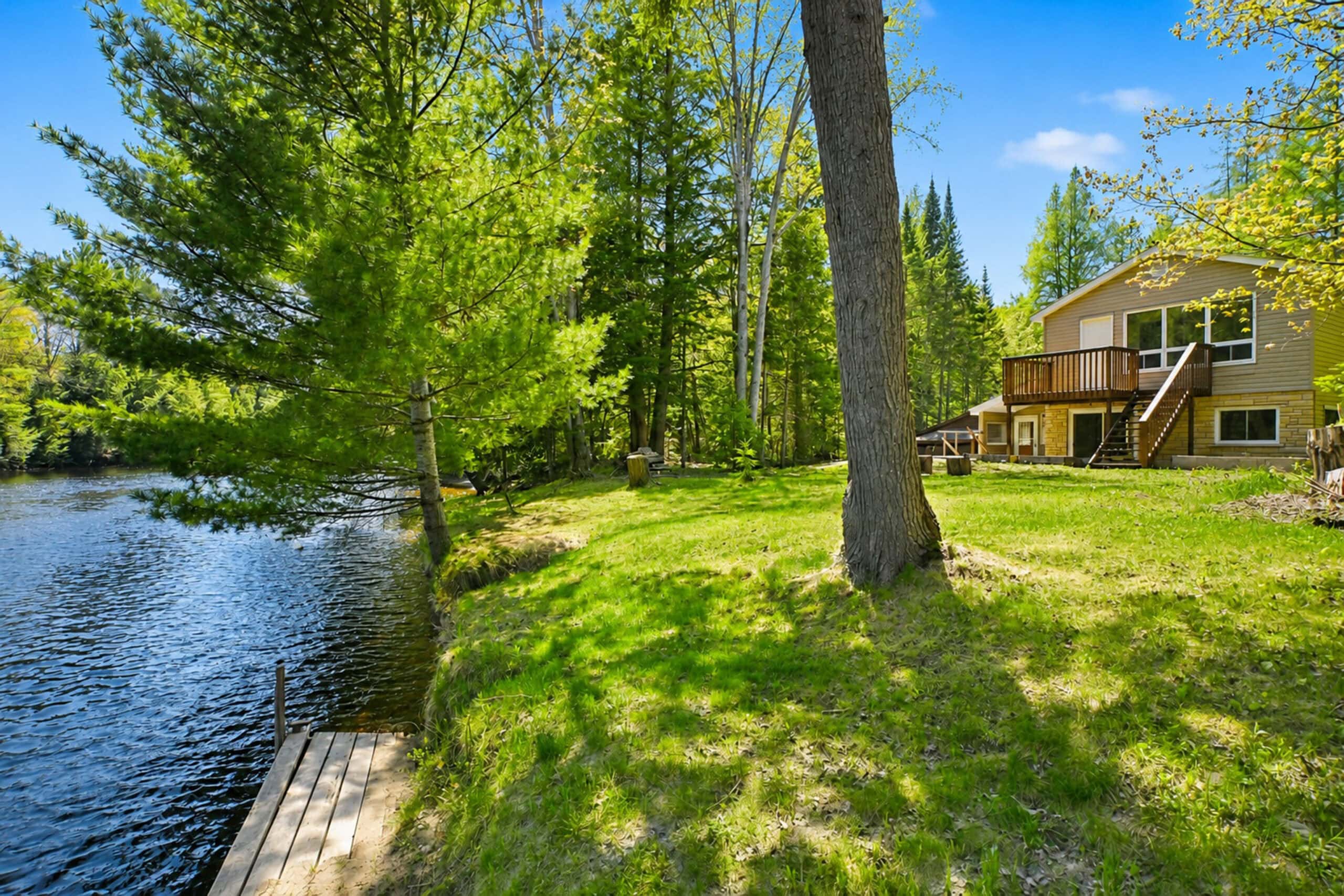 Muskoka River Retreat